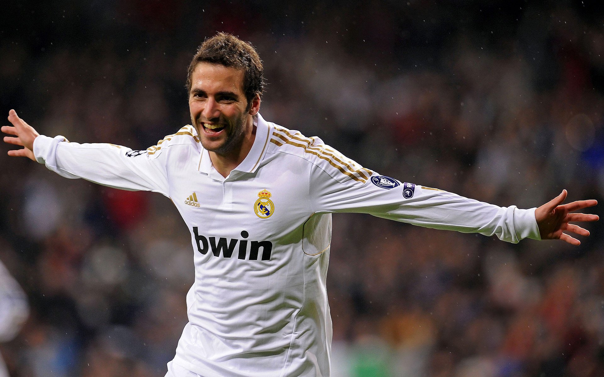 拜仁慕尼黑主场2-0战胜门兴格拉德巴赫，继续领跑德甲，拜仁慕尼黑vs门兴格拉德巴赫视频直播